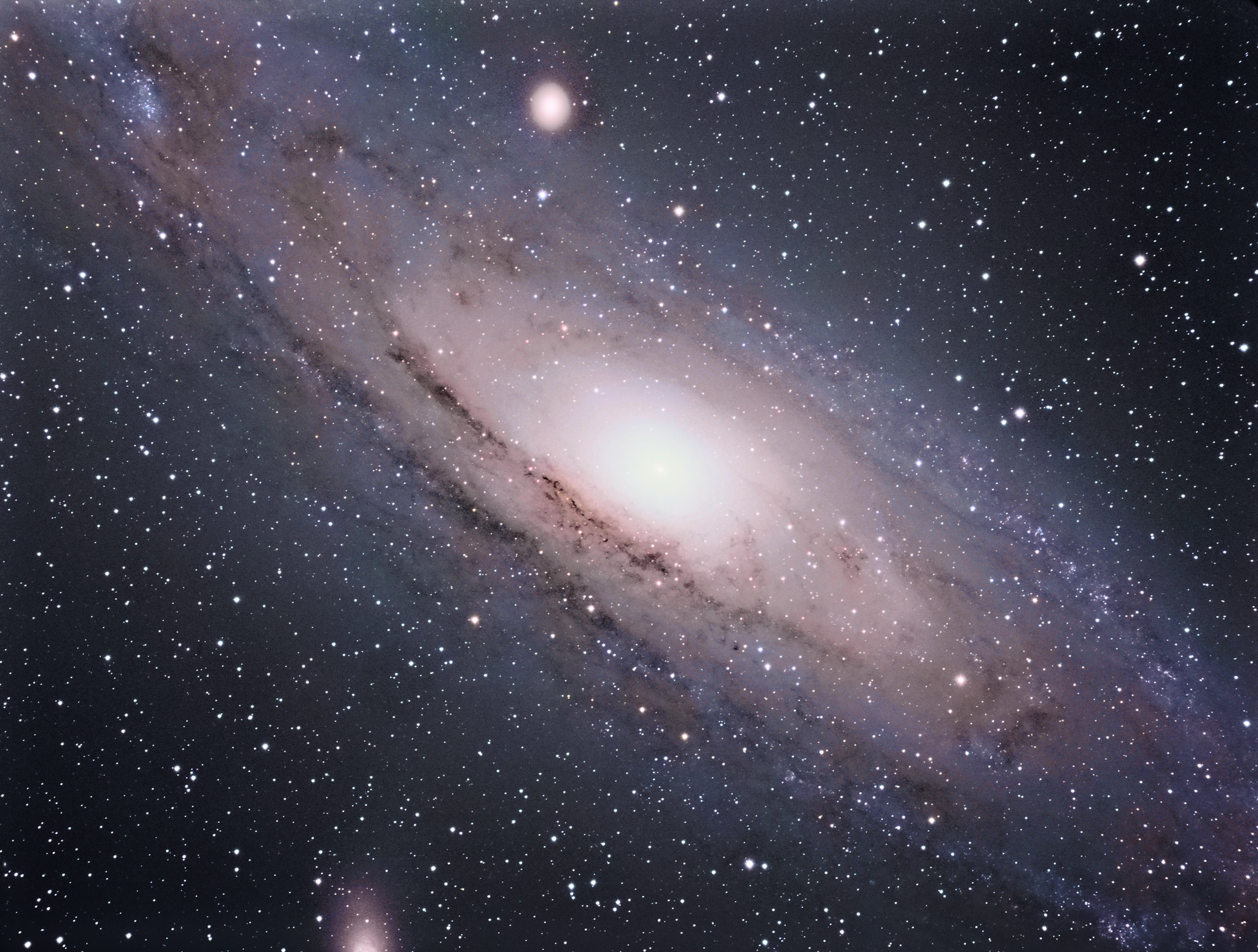 Что такое андромеда. Галактика Андромеды m31. Туманность Андромеды m31. Туманность Андромеды Галактика Хаббл. Галактика в созвездии Андромеды.